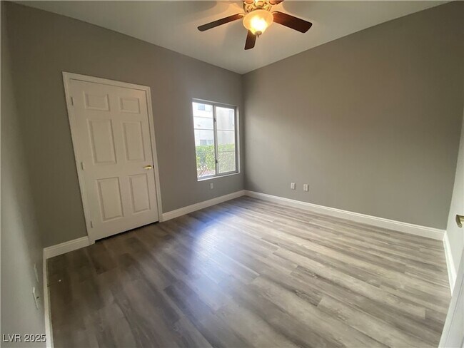 Building Photo - 10011 Crimson Palisades Pl