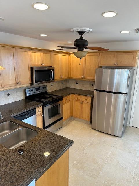 Building Photo - 804 Ocean Dunes Cir