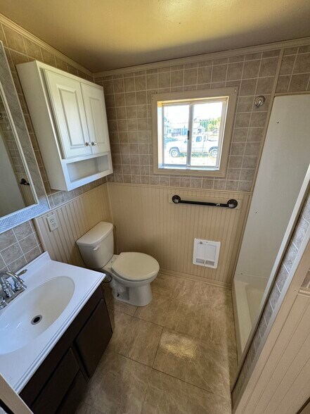 Bathroom - 201 N Nile Ave