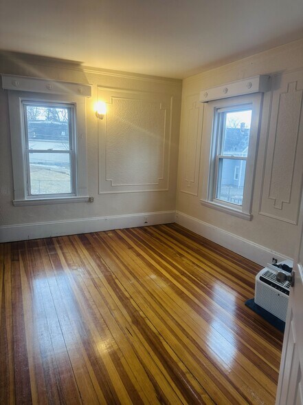 Building Photo - 4 Waban St
