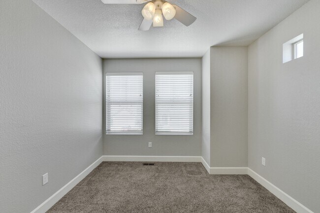 Building Photo - 8351 Longleaf Ln