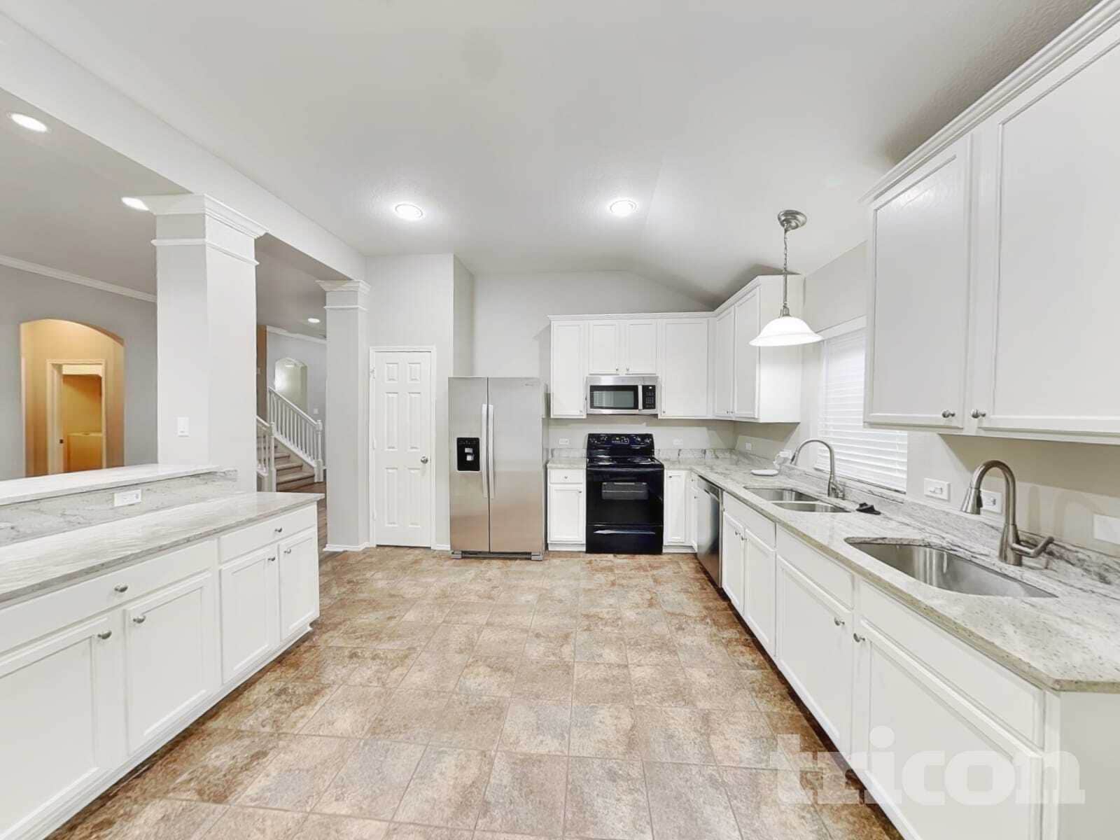 Building Photo - 630 Azalea Dr