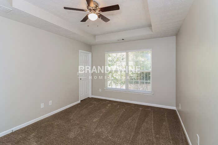 Building Photo - 273 Topaz Dr