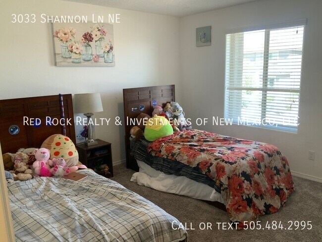 Building Photo - 3033 Shannon Ln NE