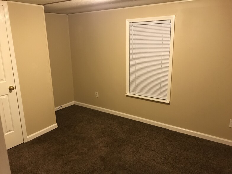 Bedroom 1 - 4908 Ridgecrest Rd