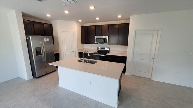Building Photo - 443 Cool Summer Ln