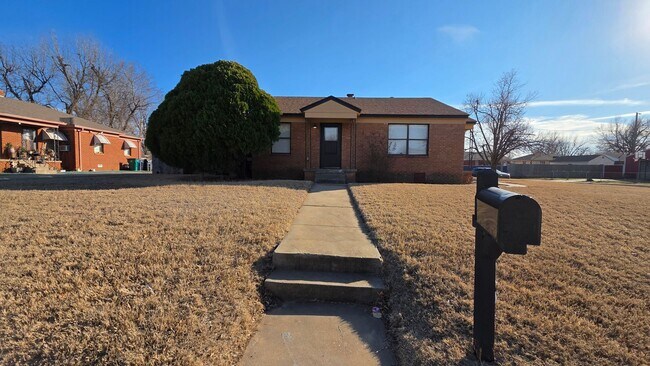 Building Photo - 1536 SW 38th St