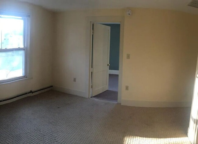 Building Photo - 15 Seavey St