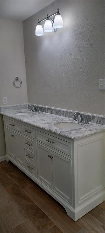 Building Photo - 1509 Jersey Dr