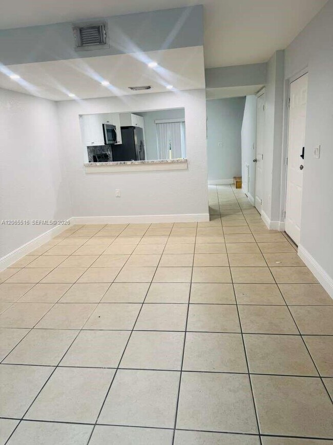 Building Photo - 8270 SW 149th Ct