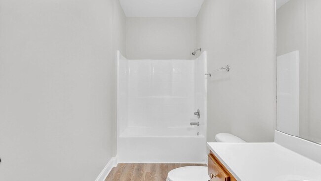 Building Photo - Nestled between Southside & St. Elmo - 3 b...