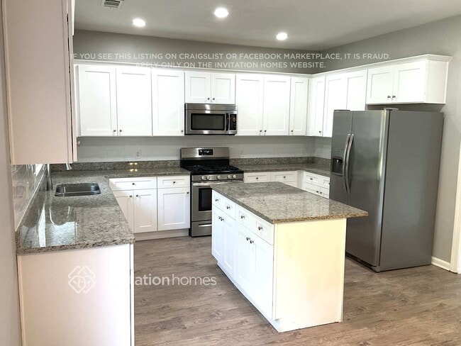 Building Photo - 2517 Mockingbird Ln
