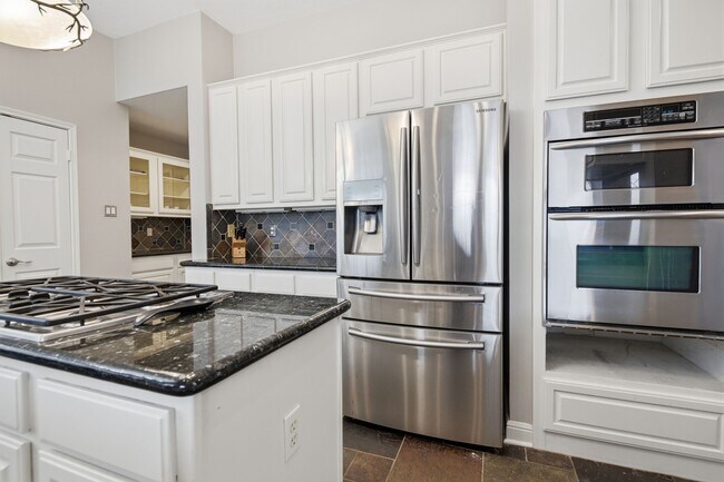 Building Photo - 13815 Wetherfield Ln