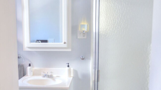 Building Photo - 1 Bed 1 Bath