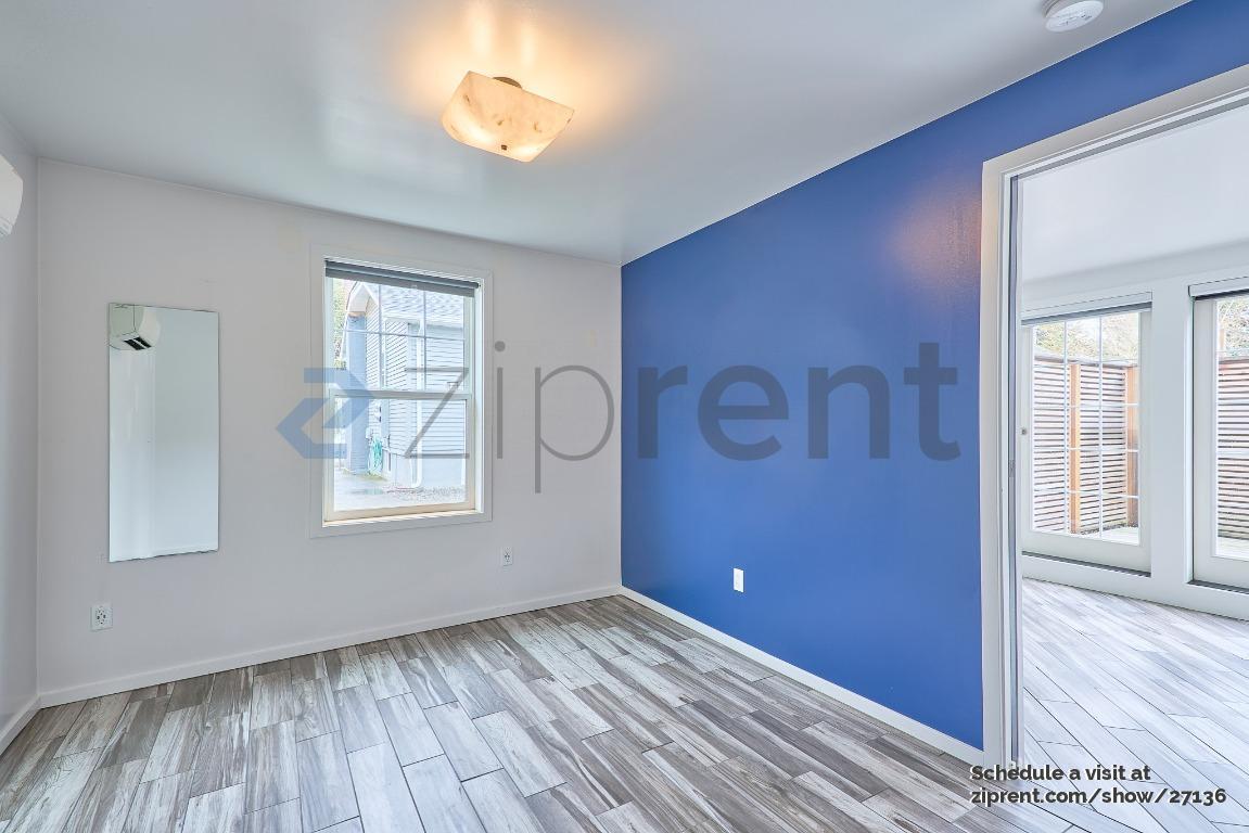 Building Photo - 3713 NE 15th Ave