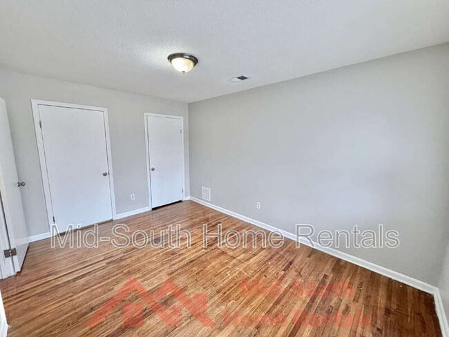 Building Photo - 4061 Navaho Ave