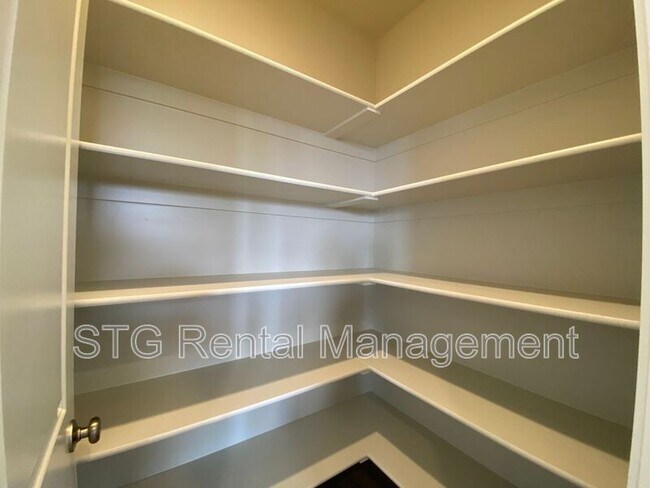 Building Photo - 4381 W 1200 S