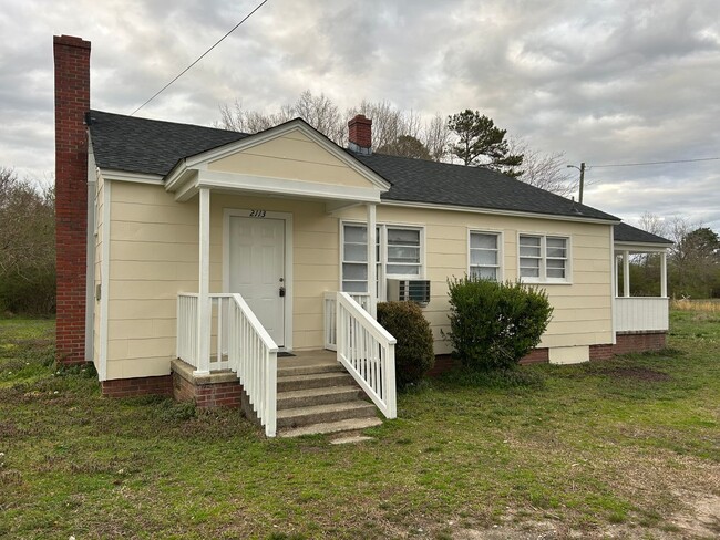 Building Photo - Two bedroom One Bath House for Rent $1150....