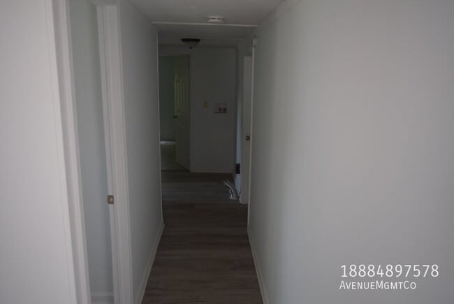 Building Photo - 715 23rd St NW