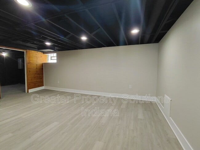 Building Photo - 3112 Kenwood St