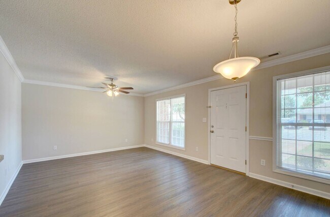 Building Photo - 129 Railroad Ridge Rd