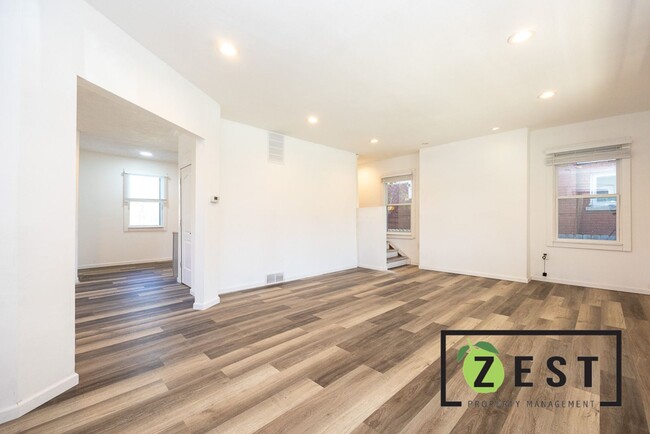 Building Photo - Welcome Home!OPEN HOUSE THURSDAY MAY 1ST 6...