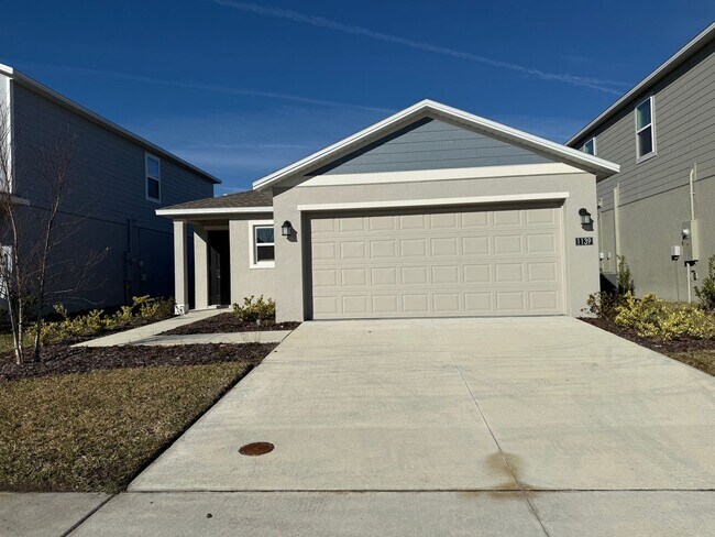 Building Photo - Beautiful 3 bedroom 2 bathroom house Lease Special!!!!