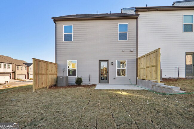 Building Photo - 727 Carmes Dr