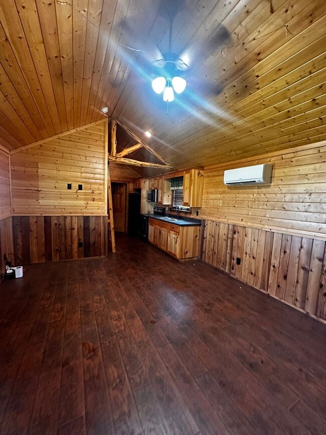 Building Photo - CABIN - Brock ISD - HORSES WELCOME