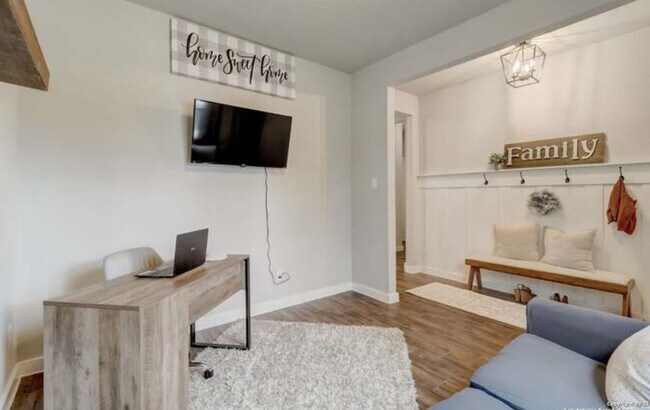 Building Photo - **Your Dream Home Awaits in Gated Ladera!*...