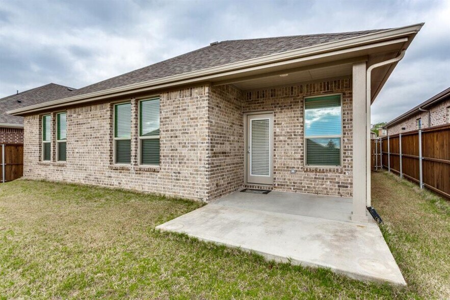 Building Photo - 5432 Wedge Wood Dr