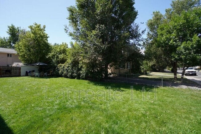 Building Photo - 5985 S Yukon St