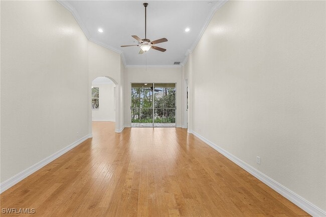 Building Photo - 1325 Mariposa Cir