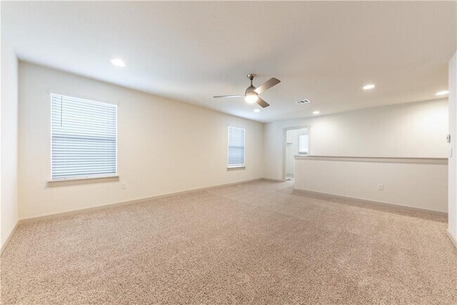 Building Photo - 8304 Mimi Ln