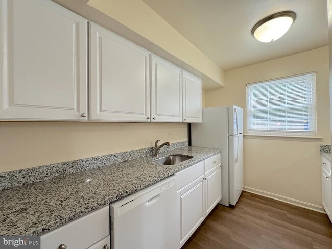 Building Photo - 9642 Hagel Cir