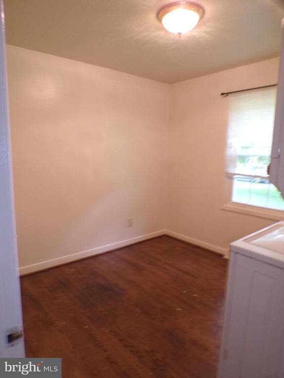 Building Photo - 111 Walnut Dr