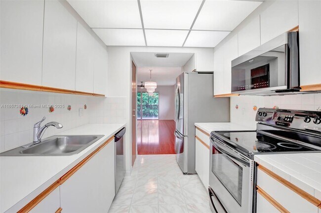 Primary Photo - 1200 SW 125th Ave
