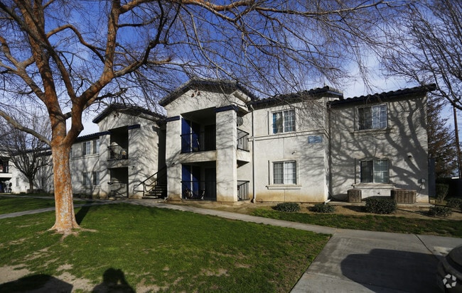 Building - The Vineyard Apartments