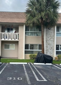 Building Photo - 7450 Miami Lakes Dr