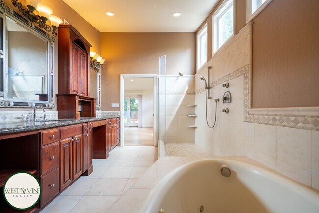 Building Photo - Gorgeous Four Bedroom Home | Expansive Backyard | Swimming Pool