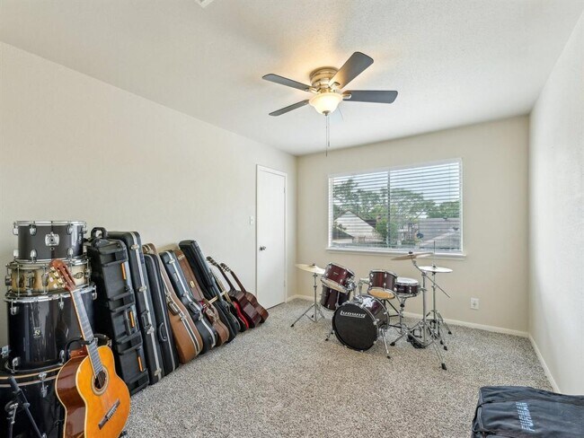 Building Photo - 15414 Lanswick Dr