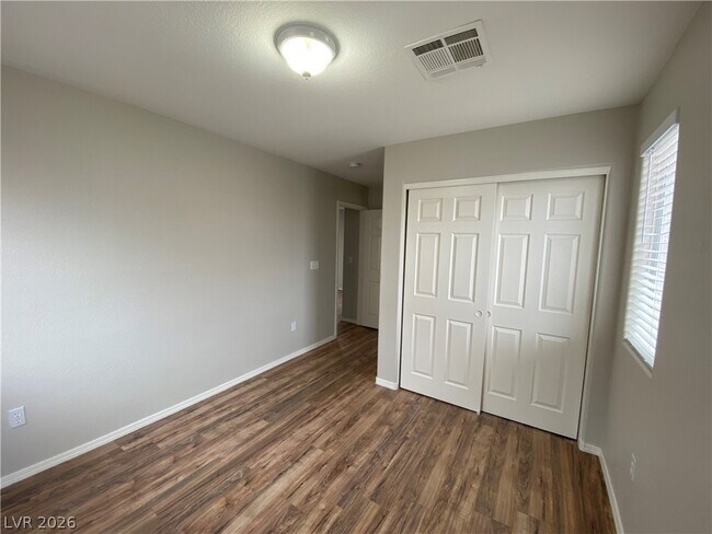 Building Photo - 10436 Chrisman Ave