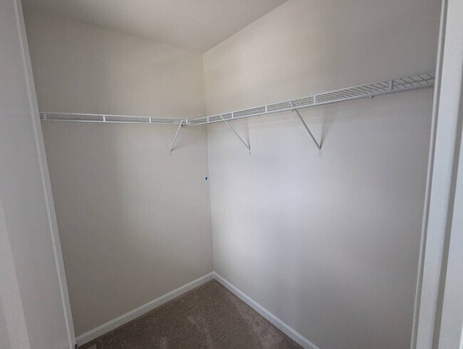Building Photo - 3099 Blenheim Ct