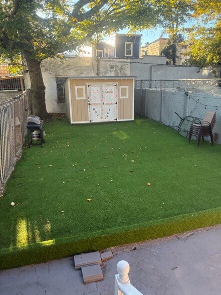 Building Photo - 1634 Summerfield St