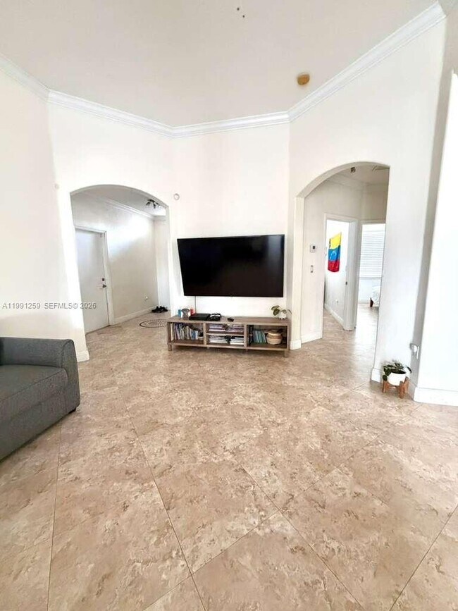 Building Photo - 15391 SW 17th Terrace