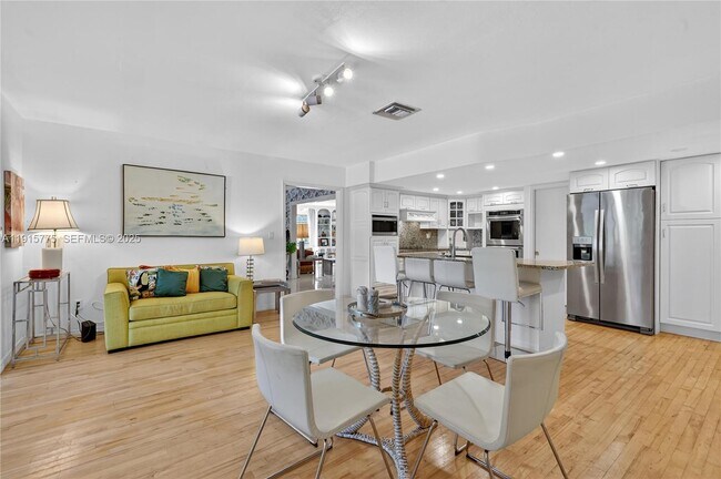 Building Photo - 7521 SW 165th Terrace