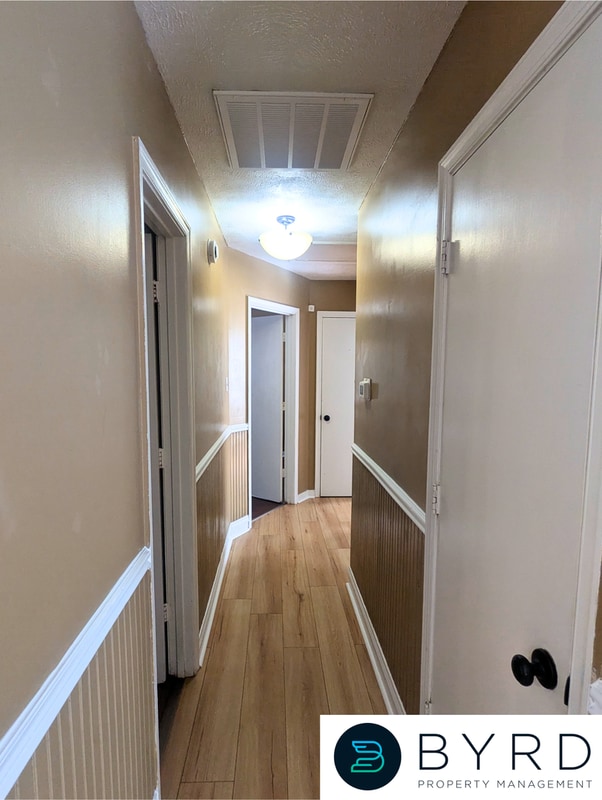 Building Photo - 824 Marbleridge Rd