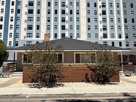 Building Photo - 1450 Hillside Dr
