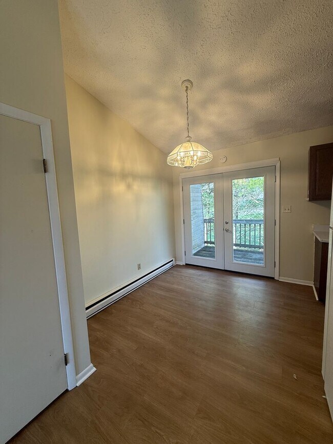 Building Photo - power260