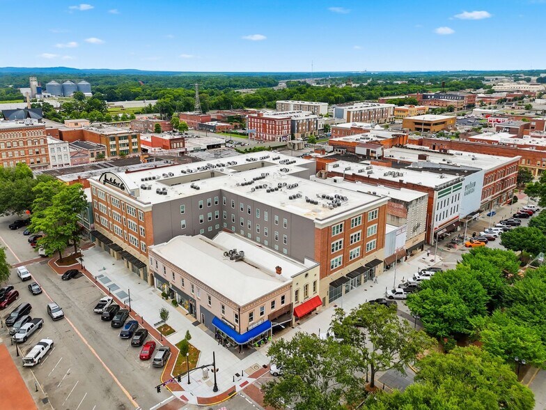 Building Photo - Neel's Lofts